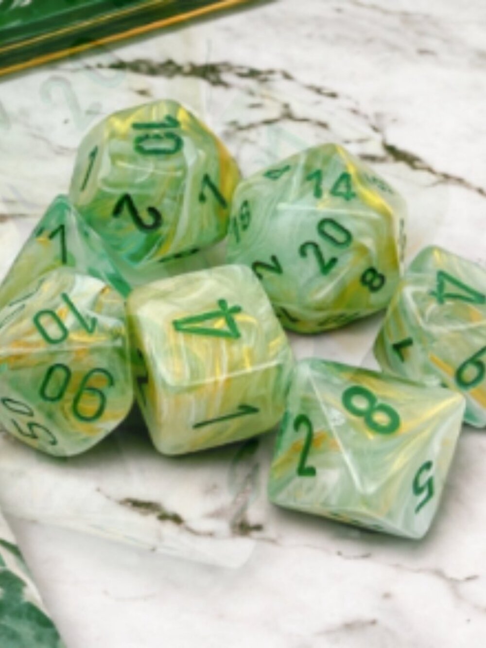 Chessex - Marble Green/dark green Polyhedral 7-Dice Set